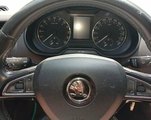 Белый Шкода Октавия, объемом двигателя 1.6 л и пробегом 260 тыс. км за 10700 $, фото 15 на Automoto.ua
