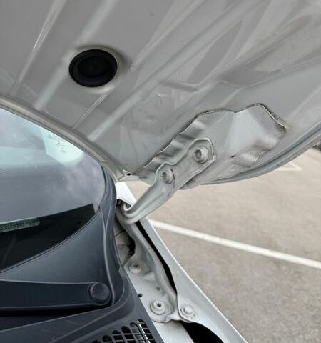 Белый Шкода Октавия, объемом двигателя 1.6 л и пробегом 291 тыс. км за 10800 $, фото 22 на Automoto.ua