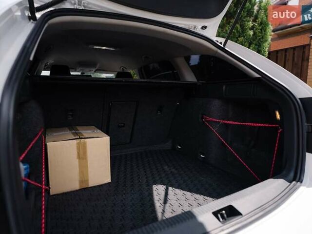 Белый Шкода Октавия, объемом двигателя 1.2 л и пробегом 253 тыс. км за 7500 $, фото 10 на Automoto.ua