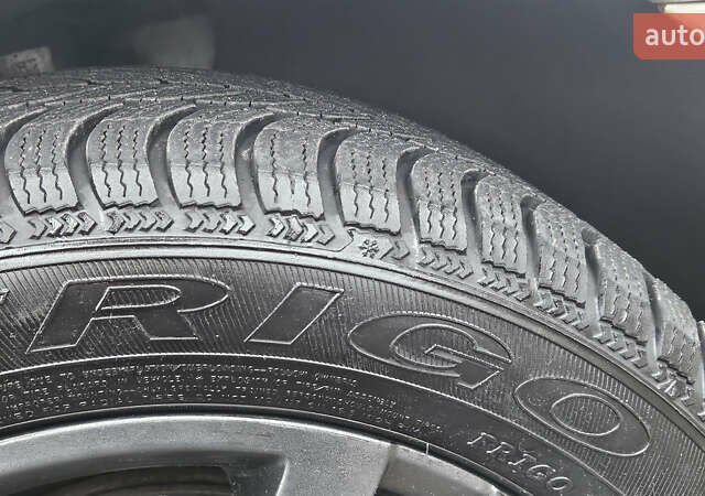 Белый Шкода Октавия, объемом двигателя 1.6 л и пробегом 303 тыс. км за 9700 $, фото 22 на Automoto.ua