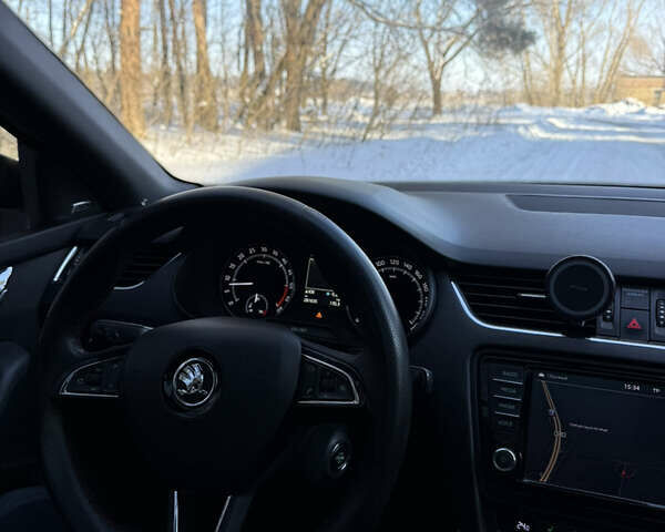 Белый Шкода Октавия, объемом двигателя 1.97 л и пробегом 280 тыс. км за 13500 $, фото 16 на Automoto.ua