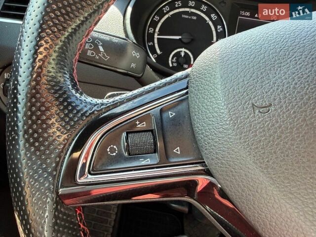 Белый Шкода Октавия, объемом двигателя 2 л и пробегом 224 тыс. км за 14500 $, фото 73 на Automoto.ua