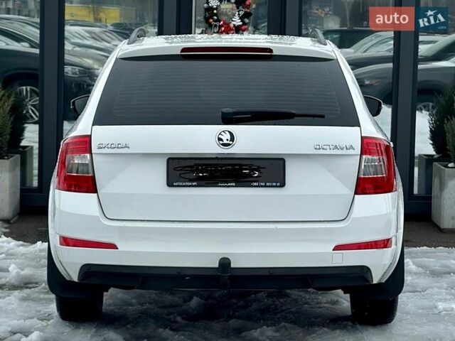 Білий Шкода Октавія, об'ємом двигуна 1.2 л та пробігом 260 тис. км за 7999 $, фото 4 на Automoto.ua