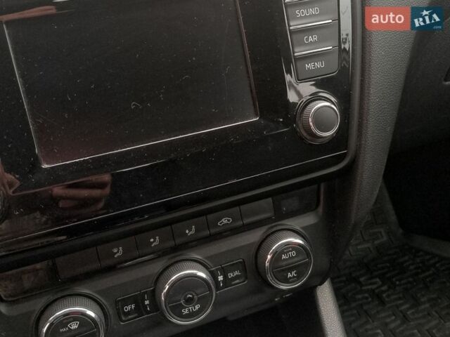 Белый Шкода Октавия, объемом двигателя 2 л и пробегом 197 тыс. км за 9300 $, фото 1 на Automoto.ua