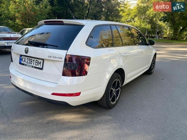 Белый Шкода Октавия, объемом двигателя 1.8 л и пробегом 235 тыс. км за 8999 $, фото 6 на Automoto.ua