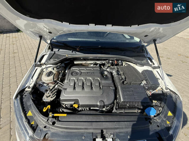 Белый Шкода Октавия, объемом двигателя 1.97 л и пробегом 235 тыс. км за 11900 $, фото 15 на Automoto.ua