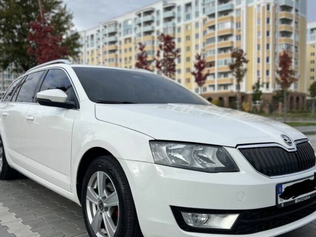 Белый Шкода Октавия, объемом двигателя 1.6 л и пробегом 260 тыс. км за 11000 $, фото 2 на Automoto.ua