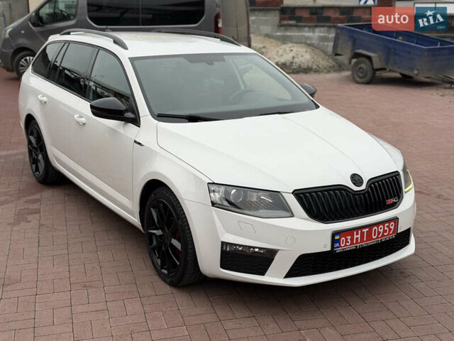 Белый Шкода Октавия, объемом двигателя 2 л и пробегом 230 тыс. км за 15300 $, фото 2 на Automoto.ua