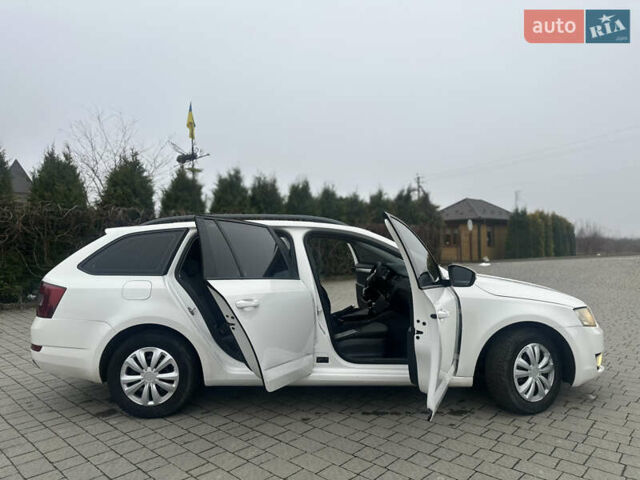 Білий Шкода Октавія, об'ємом двигуна 1.6 л та пробігом 284 тис. км за 8600 $, фото 24 на Automoto.ua