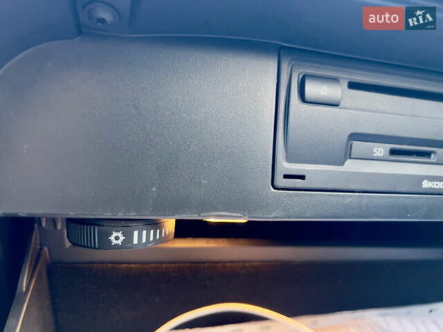 Белый Шкода Октавия, объемом двигателя 1.6 л и пробегом 224 тыс. км за 11500 $, фото 20 на Automoto.ua