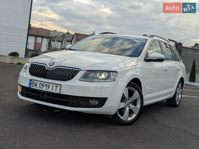 Белый Шкода Октавия, объемом двигателя 1.6 л и пробегом 338 тыс. км за 10399 $, фото 8 на Automoto.ua