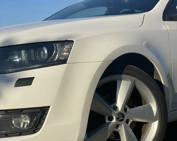 Белый Шкода Октавия, объемом двигателя 1.97 л и пробегом 303 тыс. км за 13500 $, фото 14 на Automoto.ua