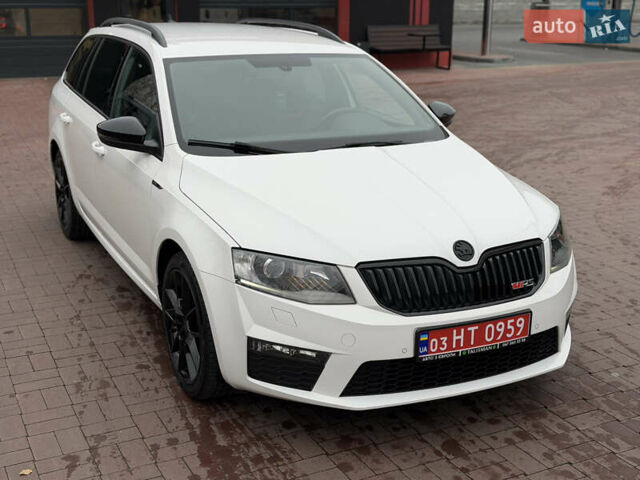 Белый Шкода Октавия, объемом двигателя 2 л и пробегом 230 тыс. км за 15200 $, фото 1 на Automoto.ua