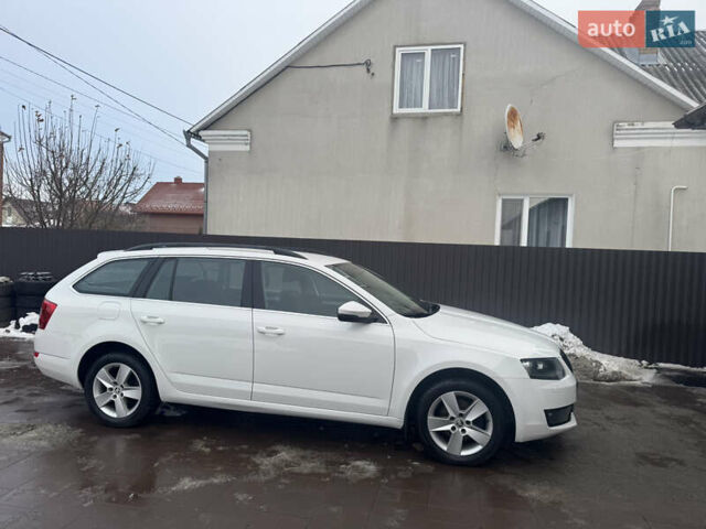 Белый Шкода Октавия, объемом двигателя 1.6 л и пробегом 230 тыс. км за 10500 $, фото 3 на Automoto.ua