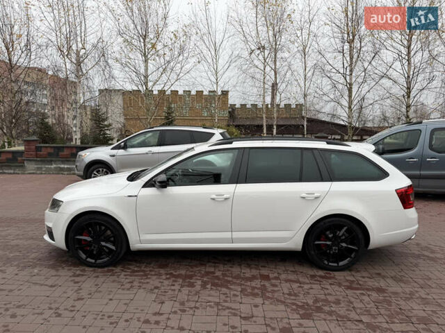 Белый Шкода Октавия, объемом двигателя 2 л и пробегом 230 тыс. км за 15200 $, фото 12 на Automoto.ua