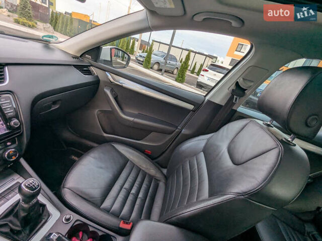 Белый Шкода Октавия, объемом двигателя 1.6 л и пробегом 338 тыс. км за 10399 $, фото 28 на Automoto.ua