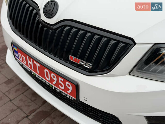 Белый Шкода Октавия, объемом двигателя 2 л и пробегом 230 тыс. км за 15200 $, фото 18 на Automoto.ua