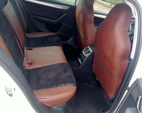 Білий Шкода Октавія, об'ємом двигуна 1.97 л та пробігом 328 тис. км за 11600 $, фото 14 на Automoto.ua