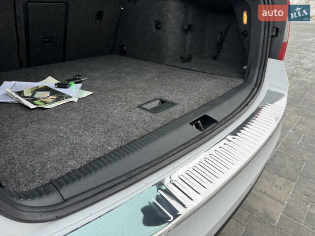 Белый Шкода Октавия, объемом двигателя 1.97 л и пробегом 217 тыс. км за 12850 $, фото 102 на Automoto.ua