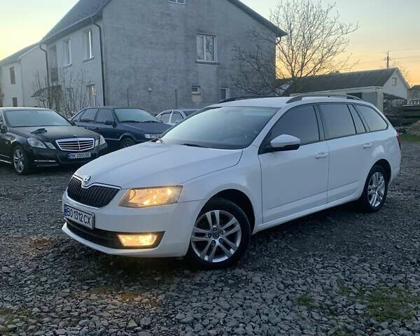 Белый Шкода Октавия, объемом двигателя 2 л и пробегом 189 тыс. км за 12750 $, фото 6 на Automoto.ua