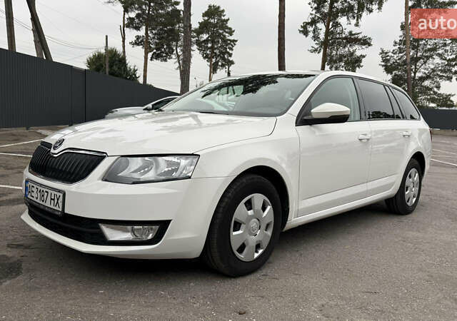 Білий Шкода Октавія, об'ємом двигуна 1.6 л та пробігом 91 тис. км за 13950 $, фото 1 на Automoto.ua