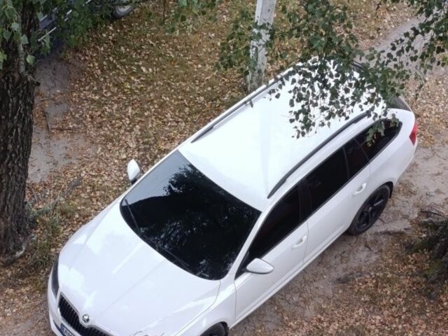 Белый Шкода Октавия, объемом двигателя 2 л и пробегом 280 тыс. км за 12100 $, фото 1 на Automoto.ua