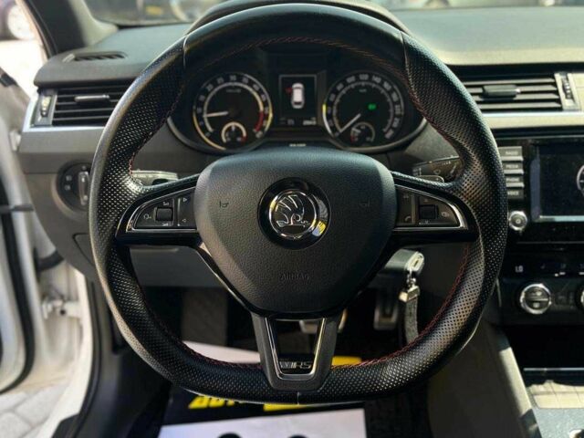 Білий Шкода Октавія, об'ємом двигуна 2 л та пробігом 313 тис. км за 13700 $, фото 13 на Automoto.ua