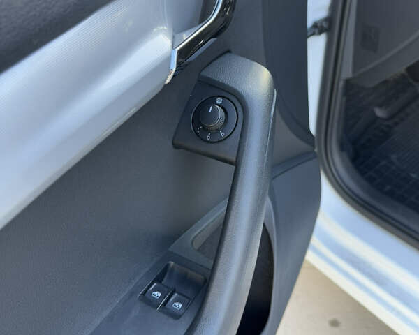 Білий Шкода Октавія, об'ємом двигуна 1.97 л та пробігом 225 тис. км за 12600 $, фото 30 на Automoto.ua