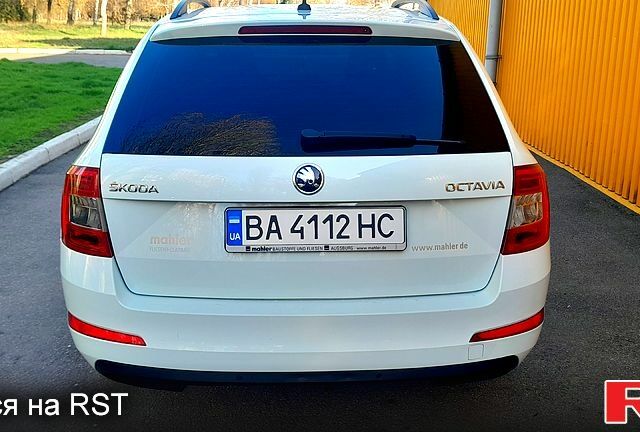 Білий Шкода Октавія, об'ємом двигуна 2 л та пробігом 264 тис. км за 13300 $, фото 5 на Automoto.ua