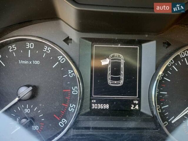 Білий Шкода Октавія, об'ємом двигуна 1.97 л та пробігом 304 тис. км за 12500 $, фото 16 на Automoto.ua