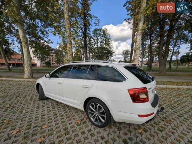 Белый Шкода Октавия, объемом двигателя 1.6 л и пробегом 267 тыс. км за 12500 $, фото 4 на Automoto.ua