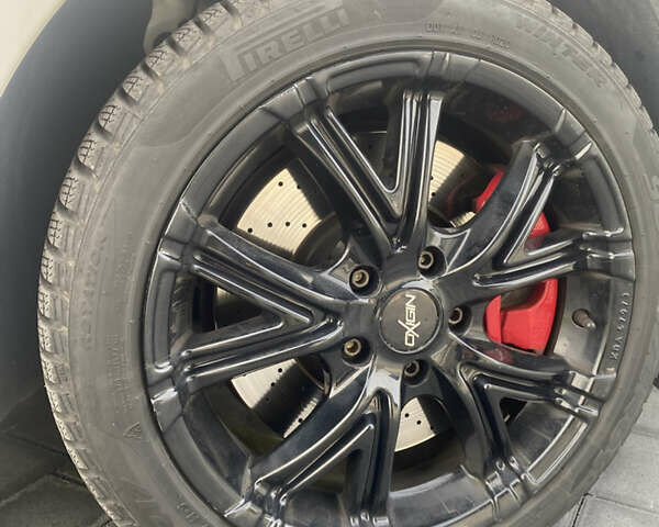 Белый Шкода Октавия, объемом двигателя 1.97 л и пробегом 300 тыс. км за 13200 $, фото 11 на Automoto.ua