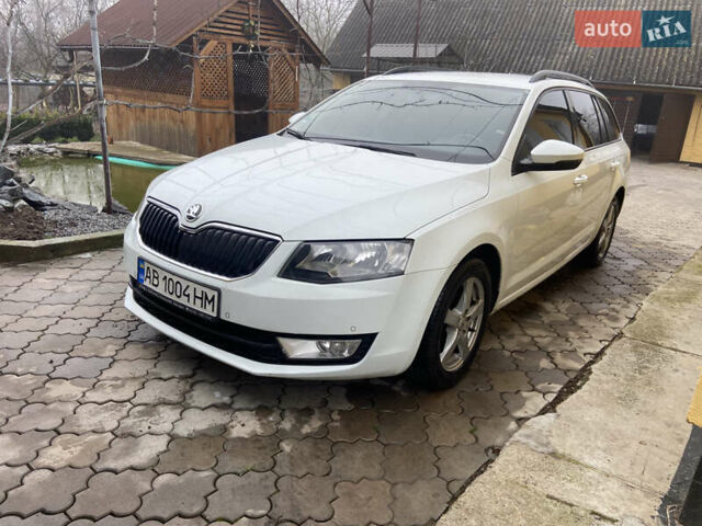 Белый Шкода Октавия, объемом двигателя 1.6 л и пробегом 273 тыс. км за 12399 $, фото 3 на Automoto.ua