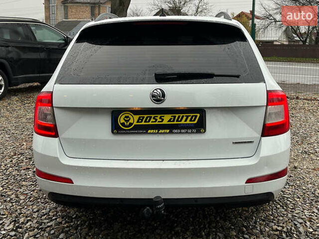 Белый Шкода Октавия, объемом двигателя 1.6 л и пробегом 260 тыс. км за 10999 $, фото 5 на Automoto.ua