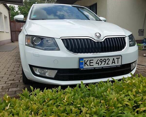 Белый Шкода Октавия, объемом двигателя 1.97 л и пробегом 250 тыс. км за 15200 $, фото 7 на Automoto.ua