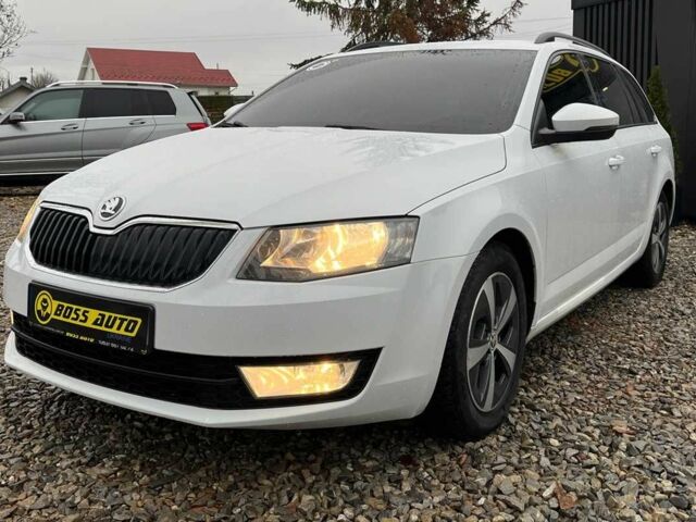 Белый Шкода Октавия, объемом двигателя 1.6 л и пробегом 260 тыс. км за 10999 $, фото 2 на Automoto.ua