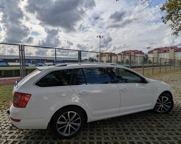 Белый Шкода Октавия, объемом двигателя 1.6 л и пробегом 267 тыс. км за 12500 $, фото 7 на Automoto.ua
