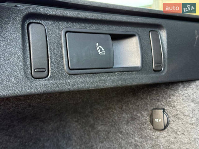 Білий Шкода Октавія, об'ємом двигуна 2 л та пробігом 234 тис. км за 14999 $, фото 52 на Automoto.ua