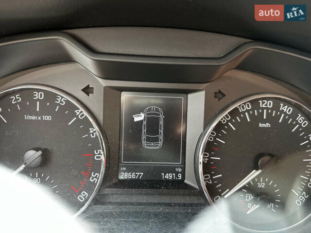 Белый Шкода Октавия, объемом двигателя 1.97 л и пробегом 286 тыс. км за 12500 $, фото 1 на Automoto.ua