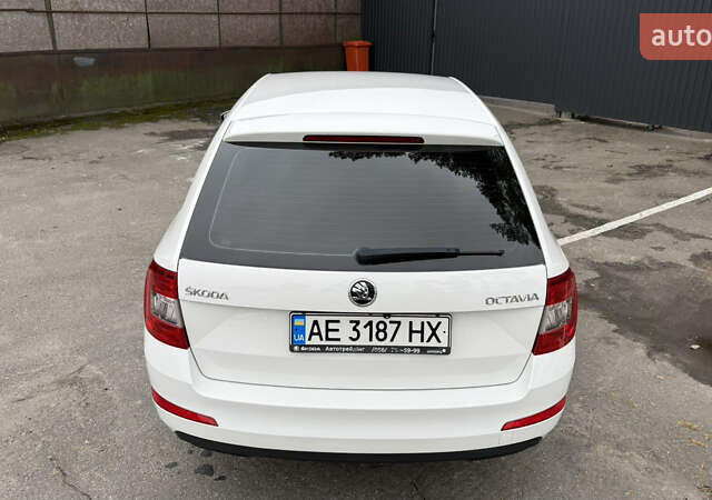 Білий Шкода Октавія, об'ємом двигуна 1.6 л та пробігом 91 тис. км за 13950 $, фото 11 на Automoto.ua