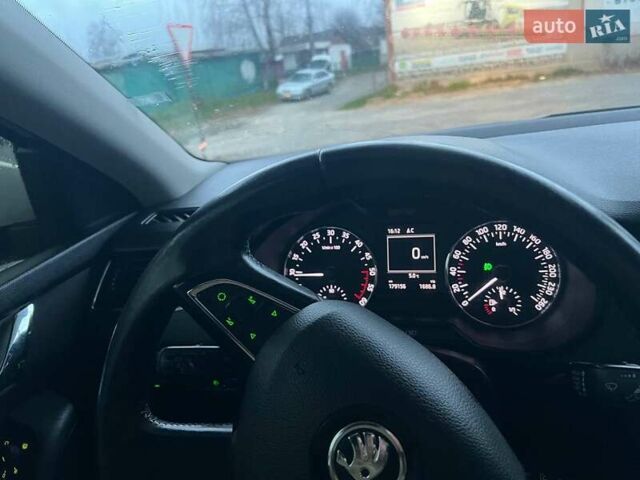 Белый Шкода Октавия, объемом двигателя 1.6 л и пробегом 179 тыс. км за 11200 $, фото 7 на Automoto.ua