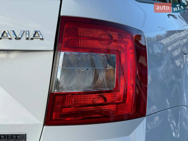 Белый Шкода Октавия, объемом двигателя 1.97 л и пробегом 234 тыс. км за 14999 $, фото 31 на Automoto.ua