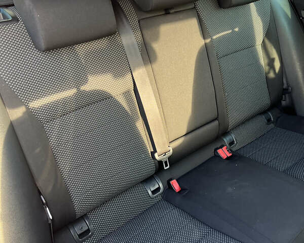 Белый Шкода Октавия, объемом двигателя 1.6 л и пробегом 307 тыс. км за 9900 $, фото 19 на Automoto.ua