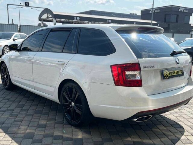 Білий Шкода Октавія, об'ємом двигуна 2 л та пробігом 313 тис. км за 13700 $, фото 4 на Automoto.ua