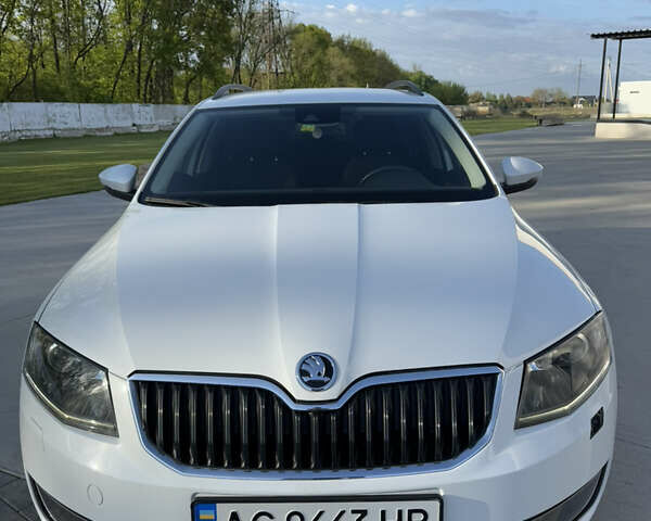 Білий Шкода Октавія, об'ємом двигуна 1.97 л та пробігом 225 тис. км за 12600 $, фото 6 на Automoto.ua