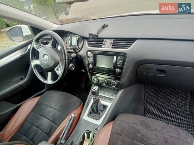 Білий Шкода Октавія, об'ємом двигуна 1.97 л та пробігом 328 тис. км за 11600 $, фото 18 на Automoto.ua