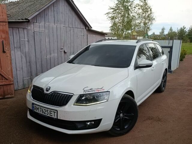 Белый Шкода Октавия, объемом двигателя 2 л и пробегом 280 тыс. км за 12100 $, фото 3 на Automoto.ua