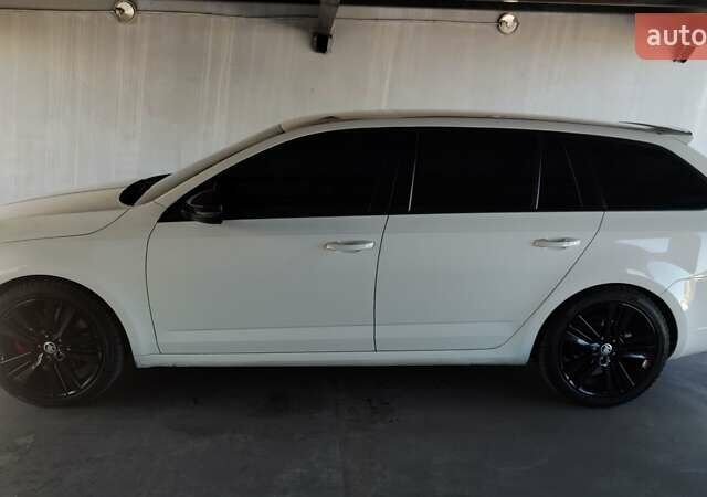 Белый Шкода Октавия, объемом двигателя 2 л и пробегом 307 тыс. км за 13500 $, фото 9 на Automoto.ua