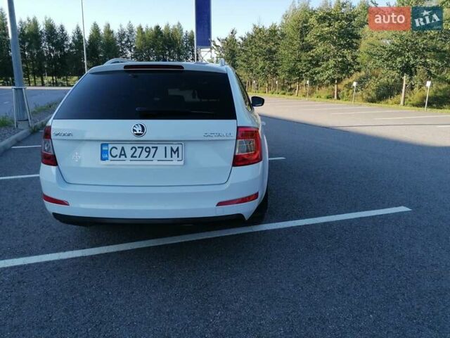Белый Шкода Октавия, объемом двигателя 1.6 л и пробегом 270 тыс. км за 13200 $, фото 6 на Automoto.ua