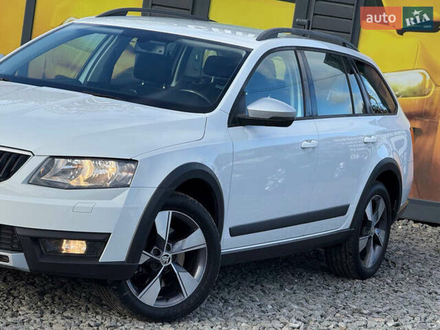 Білий Шкода Октавія, об'ємом двигуна 2 л та пробігом 234 тис. км за 14999 $, фото 7 на Automoto.ua